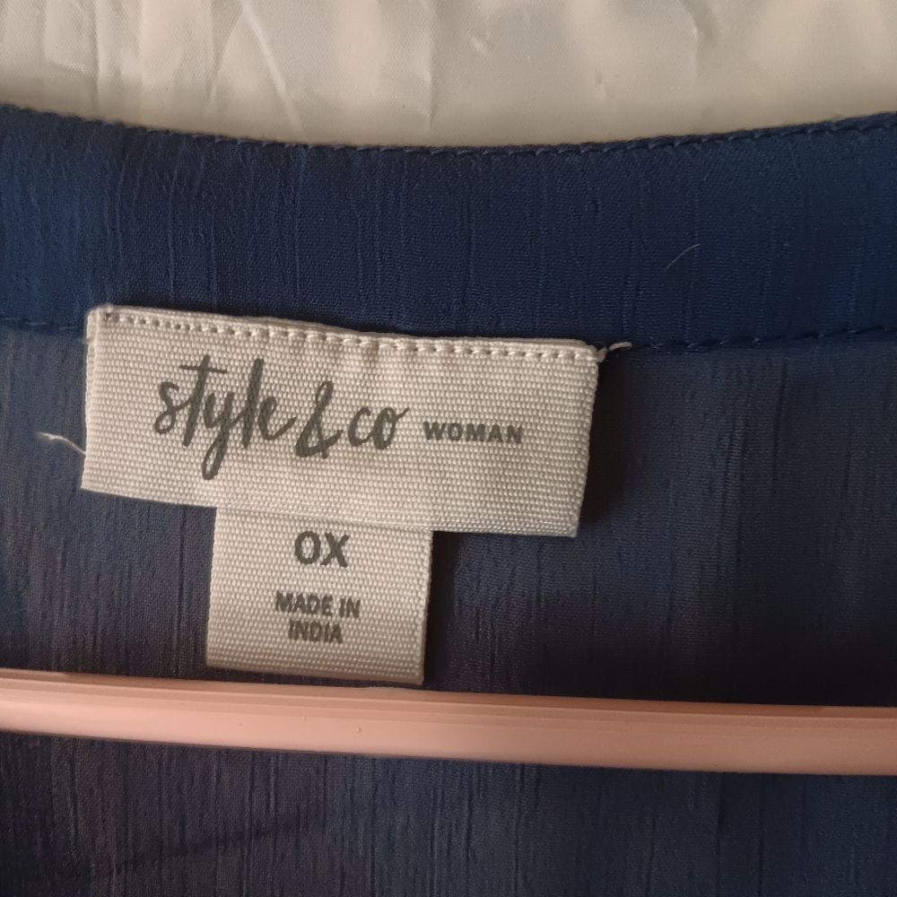 Style & Co top - Picture 7 of 7